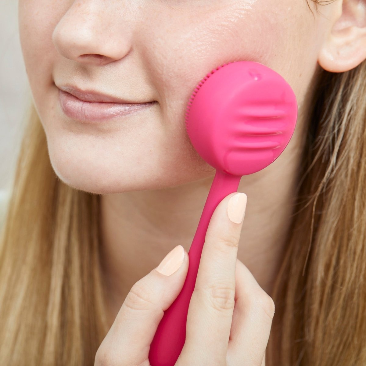 Diva - Dispositivo de limpieza facial PMD Clean