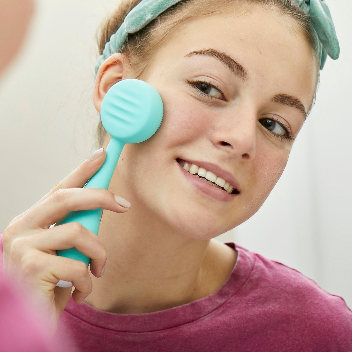 Diva - Dispositivo de limpieza facial PMD Clean
