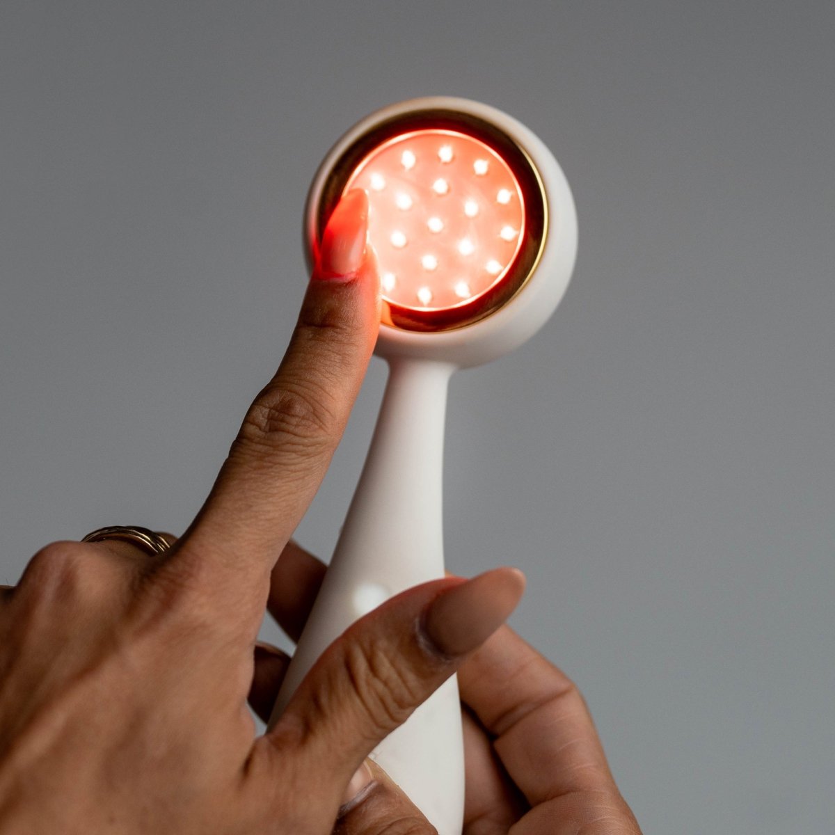 Dispositivo de tratamiento facial PMD LED Clean Redvolution